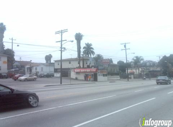 Moms Bar-B-Q - Los Angeles, CA