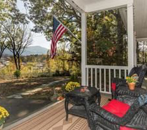 Love Lane Bed & Breakfast - Waynesville, NC