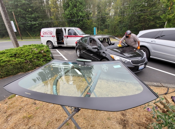 Chicago Auto Glass, LLC - Everett, WA. Our mobile service