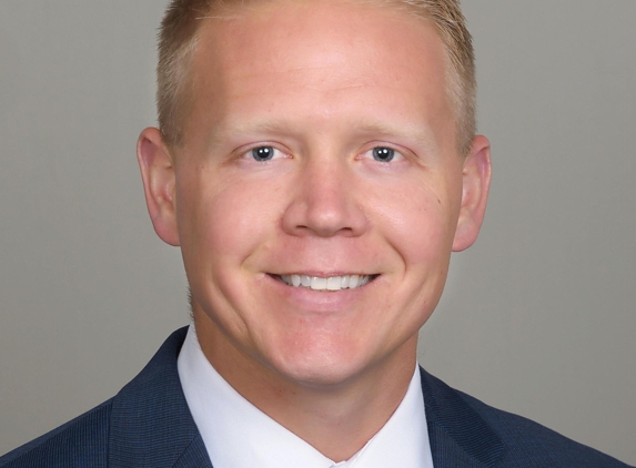 Edward Jones - Financial Advisor: Travis B Whitmore, CFP®|AAMS™ - North Liberty, IA