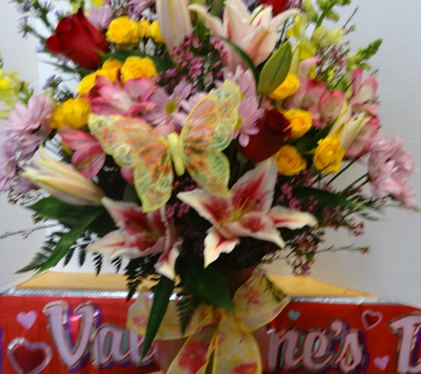 Amanda's Flowers & Gifts - Bonney Lake, WA