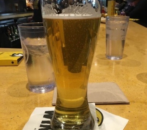 Buffalo Wild Wings - Saint Clair Shores, MI