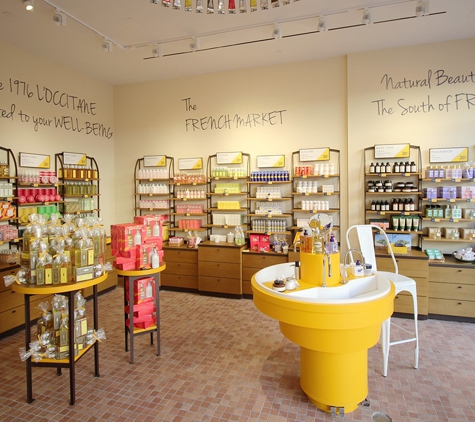 L'occitane En Provence - Commerce, CA