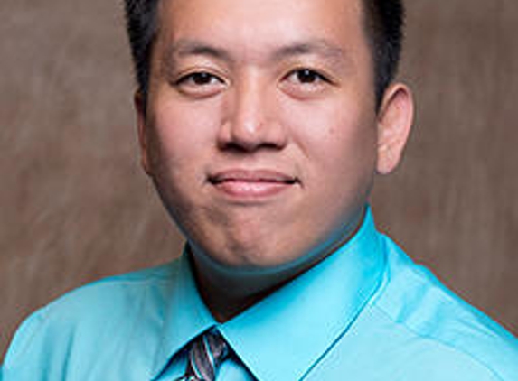 Luis Enriquez, MD - Everett, WA