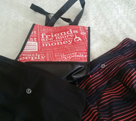 Lululemon - Gilroy, CA. Found these plus a third pair of leggings on my first visit there!