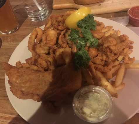 Maine Fish Market Restaurant - East Windsor, CT