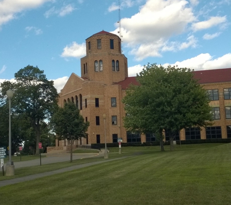 Maine East High School - Park Ridge, IL