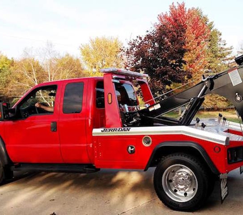 Van's Towing - Greenville, WI