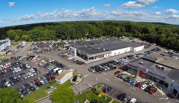 Hoselton Toyota - East Rochester, NY