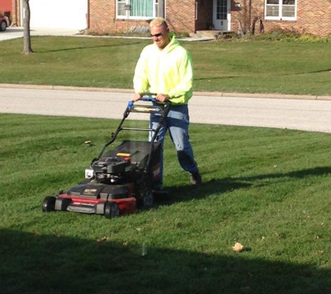 Grasshopper Lawn Care & Tree Service/All Star Turf - Tipton, IA