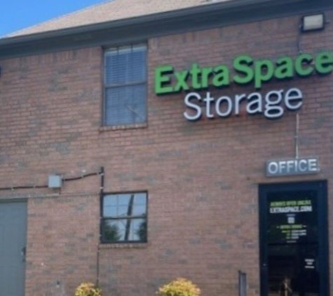 Extra Space Storage - Cordova, TN