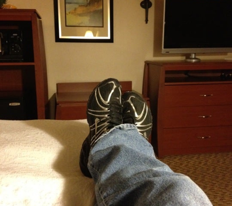 Hampton Inn & Suites - Bakersfield, CA