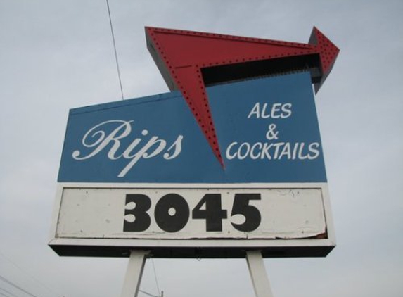 Rips Bar - Phoenix, AZ