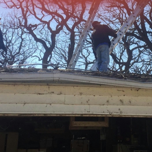 Little Elm WoodWorks - Little Elm, TX. Kaplan cutting an neighbor's tree down