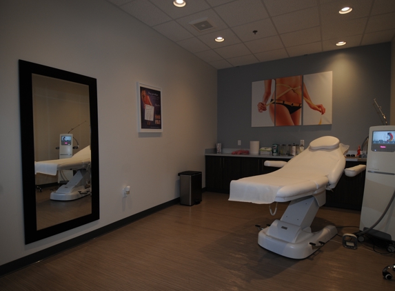 UniQ Laser Center - Canton, MA