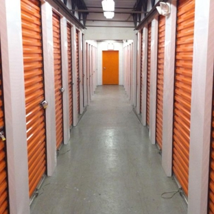 Life Storage - Elizabeth, NJ