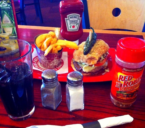 Red Robin Gourmet Burgers - Rancho Mirage, CA