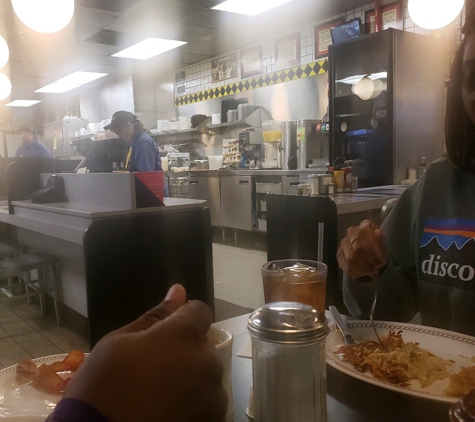 Waffle House - Aurora, CO