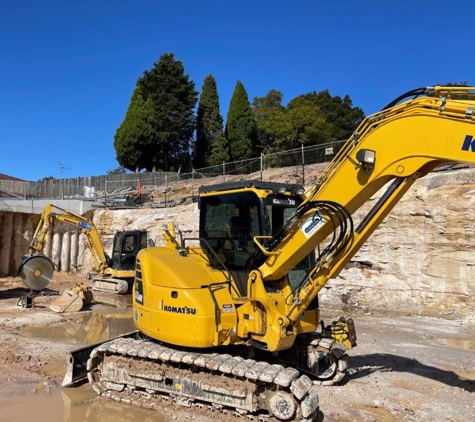Shane Wight Excavation. 8T Excavator