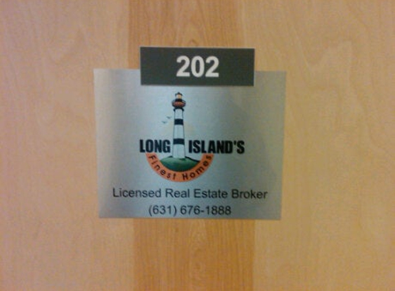 Long Island S Finest Homes - Melville, NY