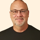 Dominic lleva, Counselor