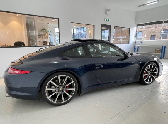 Auto Body Smash Repairs - Brookvale, NSW