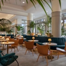 Lobby Lounge - Taverns