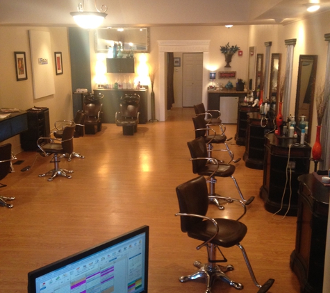 39 Below Hair Designs - Maple Shade, NJ