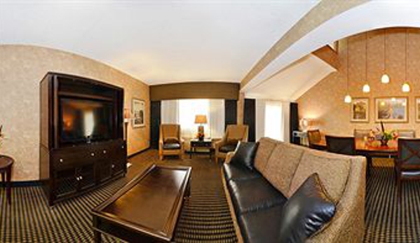 Biltmore Hotel & Suites - Fargo, ND