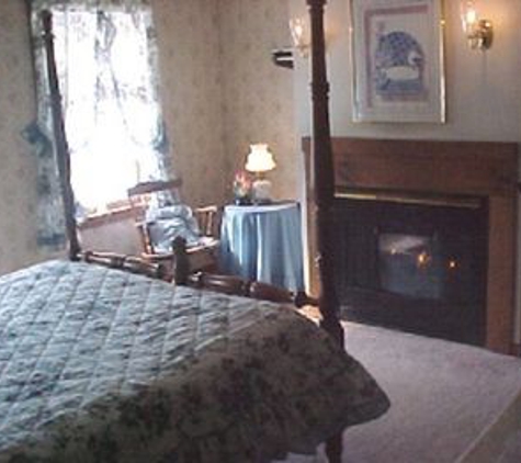 Sturbridge Country Inn - Fiskdale, MA