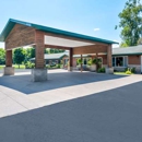 Quality Inn & Suites Munising - Motels
