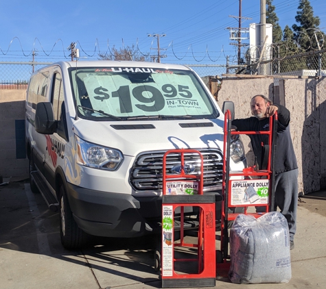 U-Haul Neighborhood Dealer - Van Nuys, CA