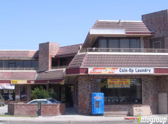 La Brea Coinop Laundry - Los Angeles, CA