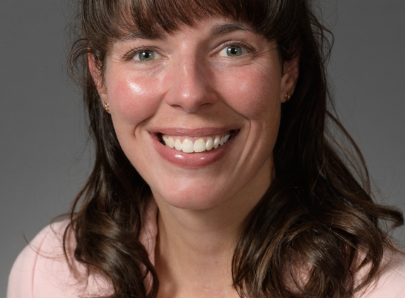 Elise Joanne Branca, MD - Islandia, NY