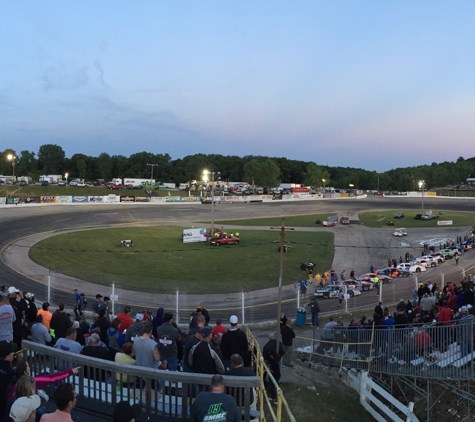 Slinger Speedway - Slinger, WI