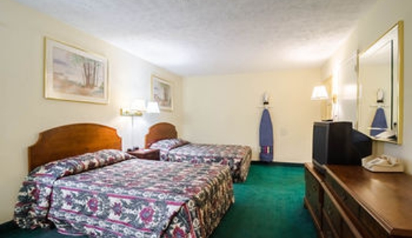 Econo Lodge - Williamsburg, VA