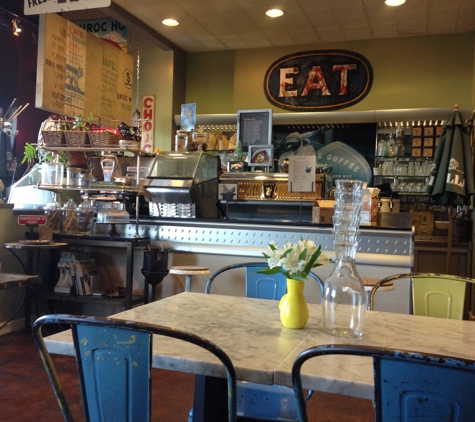 Eggshell Bistro - Carmel, IN