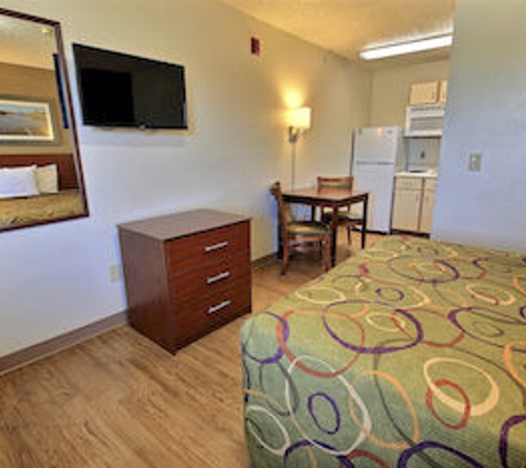 InTown Suites - Chesapeake, VA