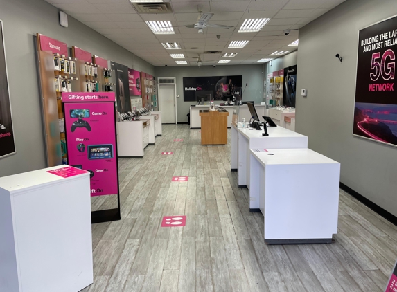 T-Mobile - Ridgewood, NY