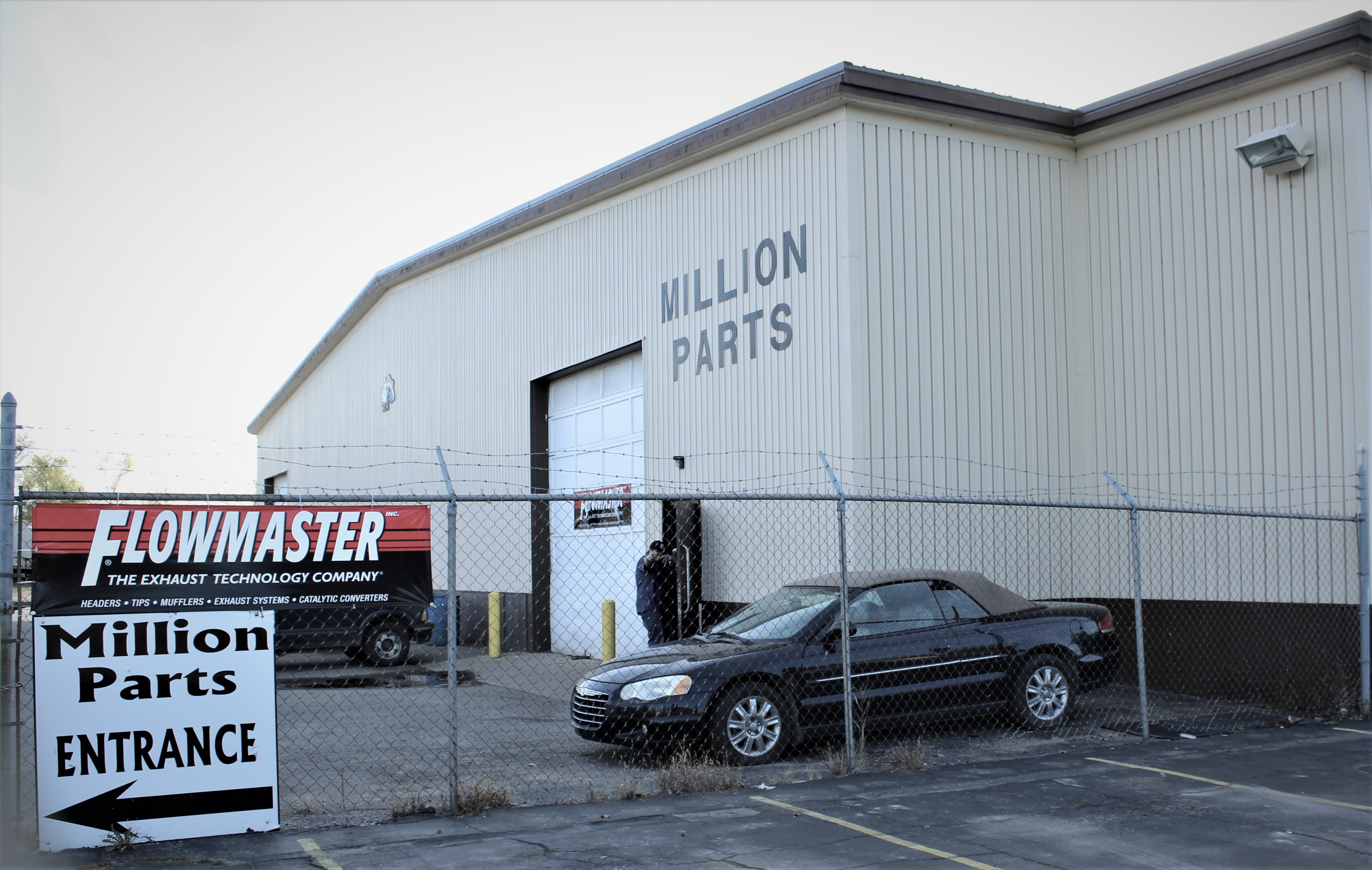 VEHICLE ACCESSORIES - 18 Photos - 4164 Miller Rd, Flint, Michigan - Auto  Parts & Supplies - Phone Number - Yelp