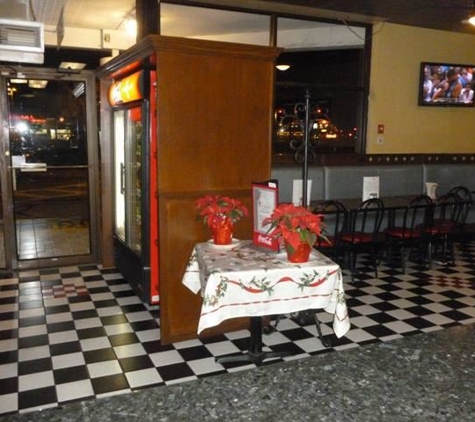 Checkerboards Pizza Restaurant & Bar - Hudson, MA
