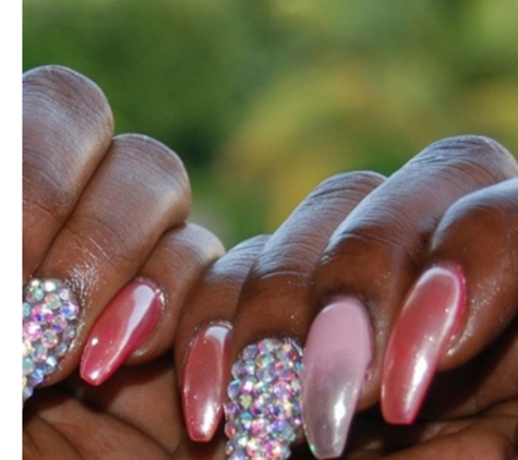 Venus Nails - Pembroke Pines, FL