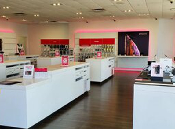 T-Mobile - Inglewood, CA