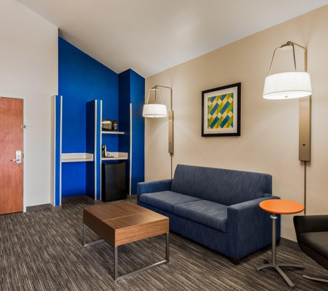 Holiday Inn Express - Oroville, CA