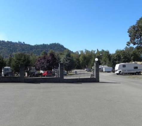 River Bend RV Park - Winston, OR