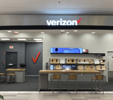 Verizon - Bay Shore, NY