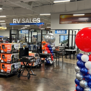 Camping World RV Sales - Kissimmee, FL