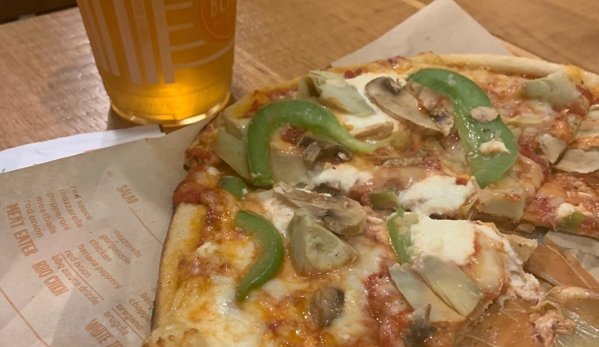 Blaze Pizza - Des Moines, IA