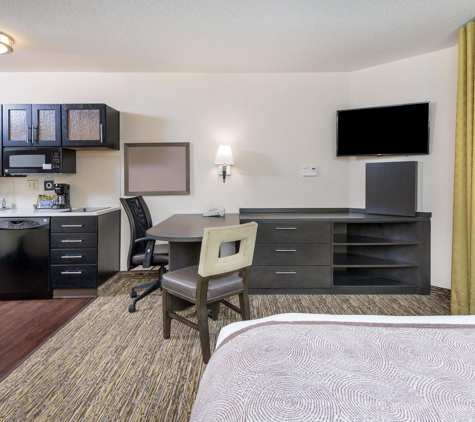 Candlewood Suites Washington Dulles Sterling - Sterling, VA