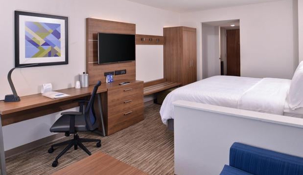 Holiday Inn Express & Suites Mesquite - Mesquite, TX